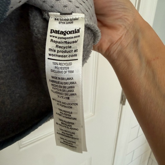 Patagonia Charcoal Fleece Vest - Picture 4 of 7